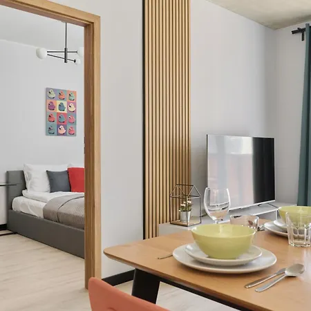 Apartamento Fresh & Stylish In With Parking & Balcony By Renters *