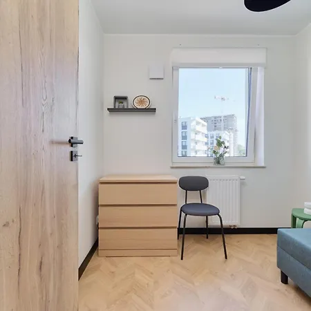Fresh & Stylish In With Parking & Balcony By Renters * Poznań