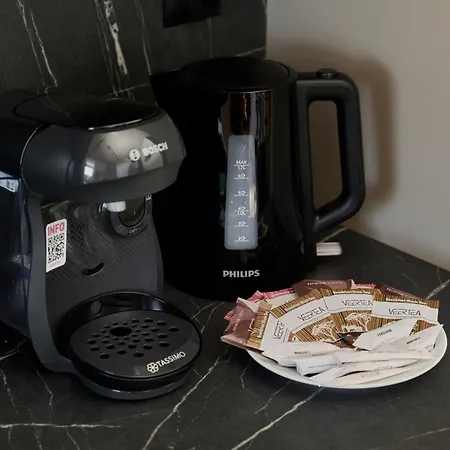 Fresh & Stylish In With Parking & Balcony By Renters Apartamento Poznań