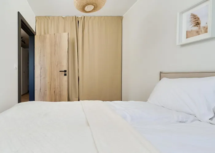 Apartmán Fresh & Stylish In With Parking & Balcony By Renters *