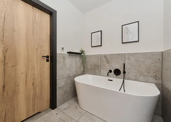 Apartmán Fresh & Stylish In With Parking & Balcony By Renters Poznaň