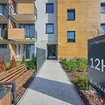 Apartment Fresh & Stylish In With Parking & Balcony By Renters Poznan