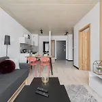 Fresh & Stylish In With Parking & Balcony By Renters * Poznan