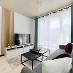 Apartment Fresh & Stylish In With Parking & Balcony By Renters Poznan