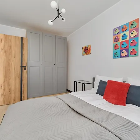Apartment Fresh & Stylish In With Parking & Balcony By Renters Poznan