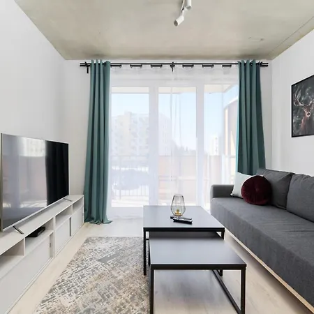Apartment Fresh & Stylish In With Parking & Balcony By Renters Poznan