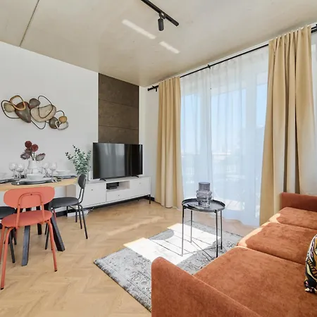 Fresh & Stylish In With Parking & Balcony By Renters * Poznan