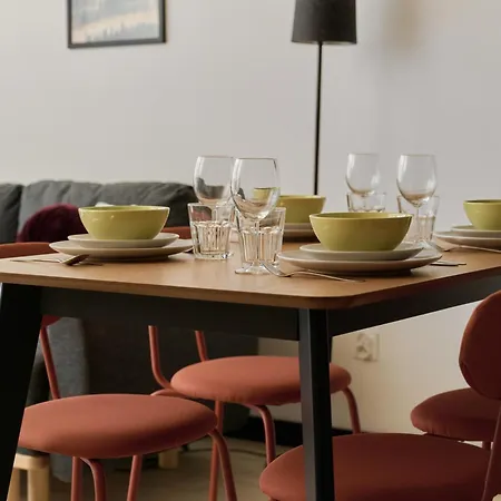 Fresh & Stylish In With Parking & Balcony By Renters Poznań