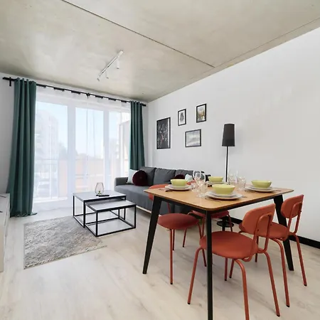 Lejlighed Fresh & Stylish In With Parking & Balcony By Renters Poznań