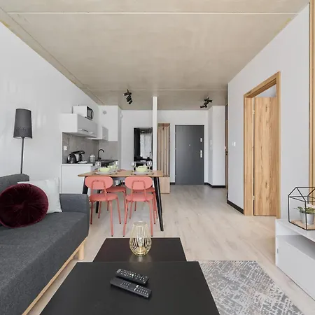 Fresh & Stylish In With Parking & Balcony By Renters * Poznan