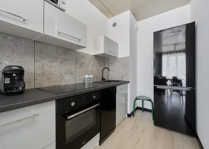Fresh & Stylish In With Parking & Balcony By Renters Διαμέρισμα Πόζναν